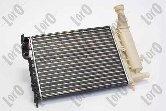 LORO Радиатор, охлаждение двигателя 009-017-0048