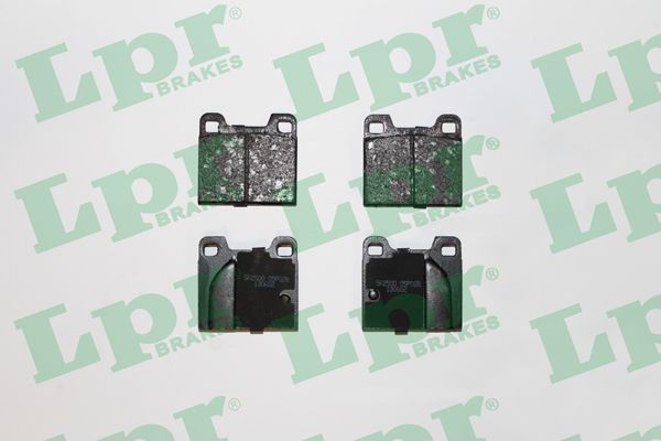 LPR Комплект тормозных колодок, дисковый тормоз 05P028