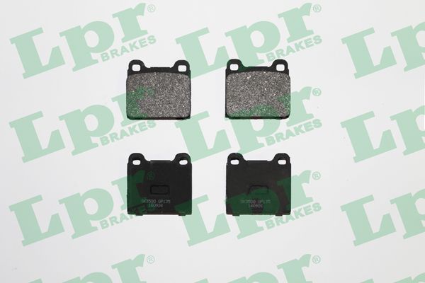 LPR Комплект тормозных колодок, дисковый тормоз 05P135