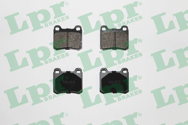 LPR Комплект тормозных колодок, дисковый тормоз 05P158