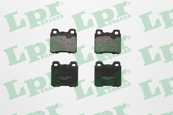 LPR Комплект тормозных колодок, дисковый тормоз 05P333