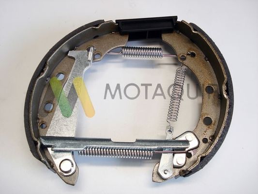 MOTAQUIP Комплект тормозных колодок LVWK56