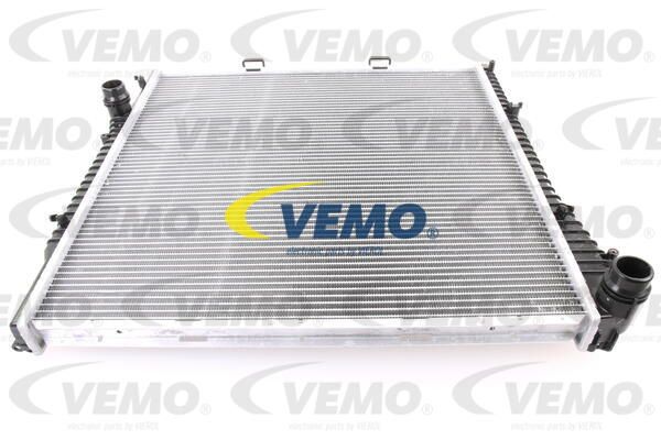 VEMO Радиатор, охлаждение двигателя V20-60-0008